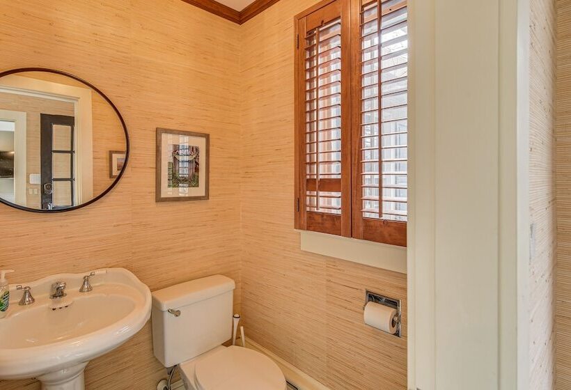 Falmouth Retreat W/ Private Pool, Gym & Game Room!