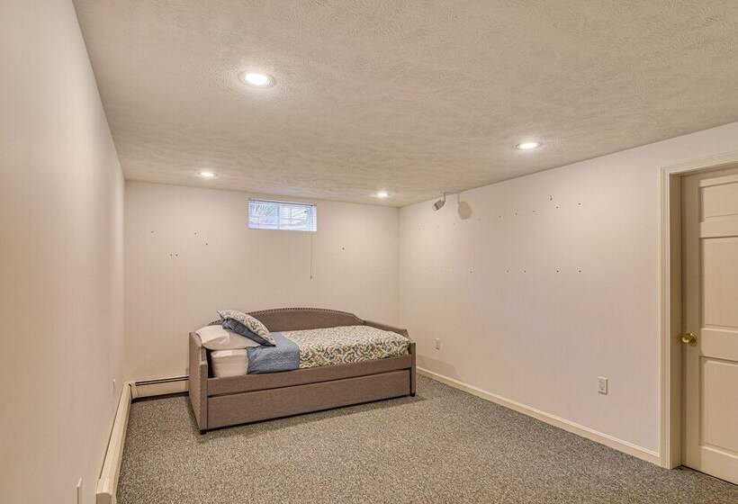 Falmouth Retreat W/ Private Pool, Gym & Game Room!