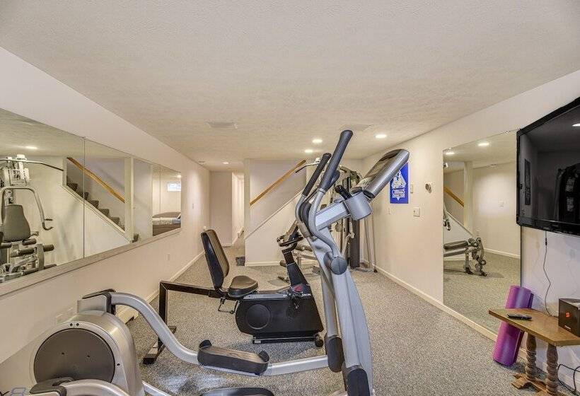 Falmouth Retreat W/ Private Pool, Gym & Game Room!