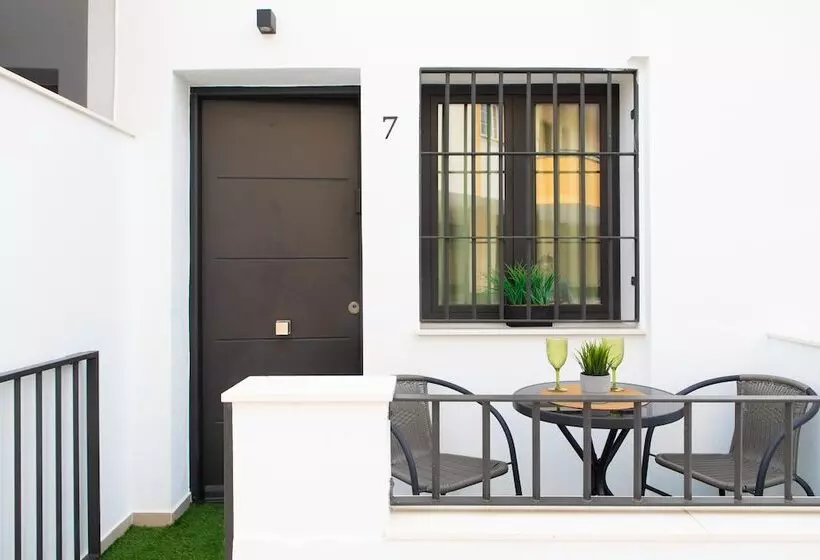 Hostelli Boutique Rooms Playa Burriana