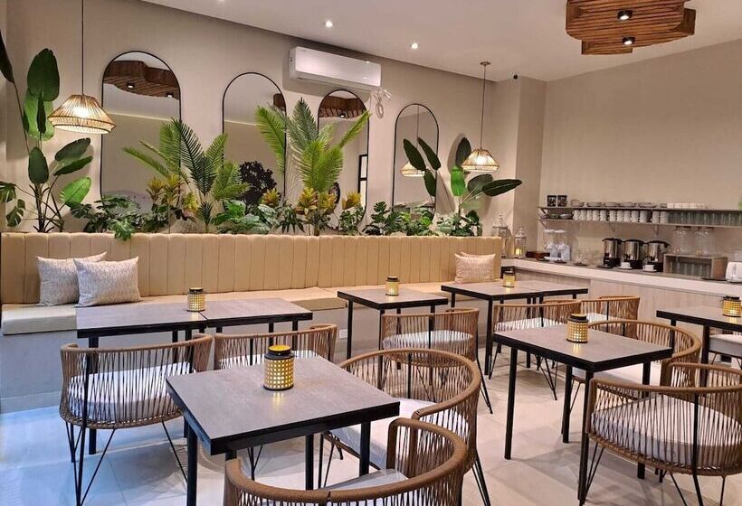 هتل Caseros Salta