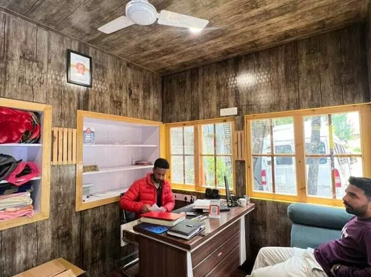 ホテル Crown Palace