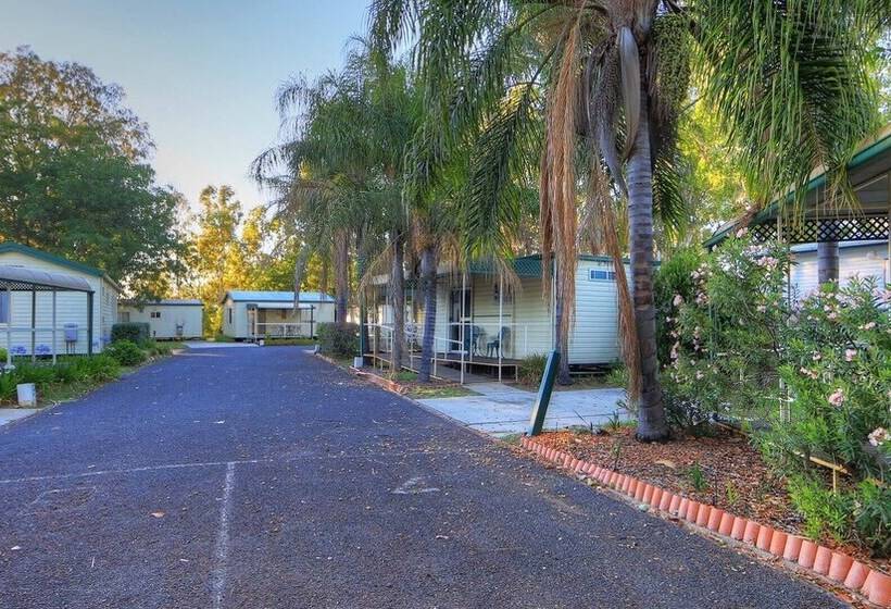 فندق Highway Tourist Village