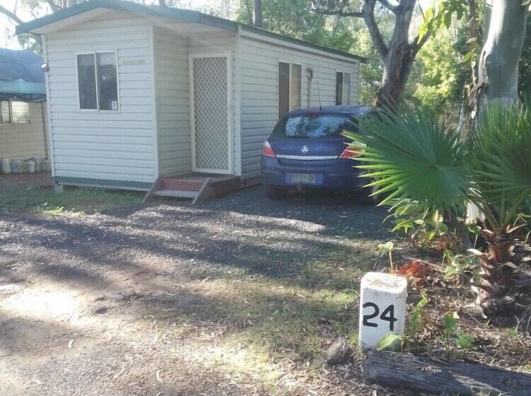 فندق Highway Tourist Village