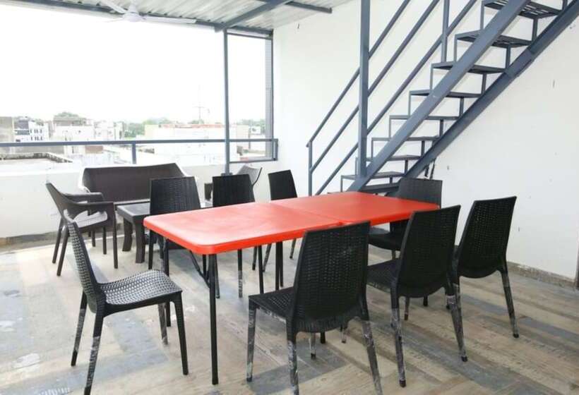 Отель Keshav Residency