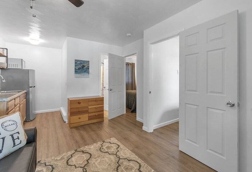 호텔 Long Lake Lodge