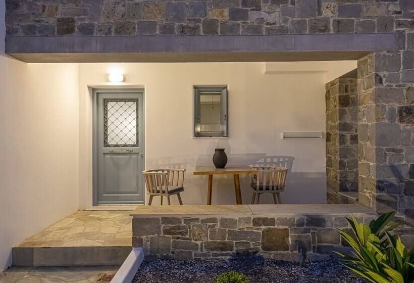 בית מלון כפרי Manesis Suites