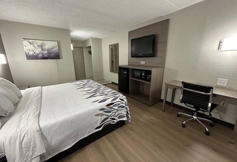 Szálloda Hometowne Studios By Red Roof Richmond, Va   W Broad St