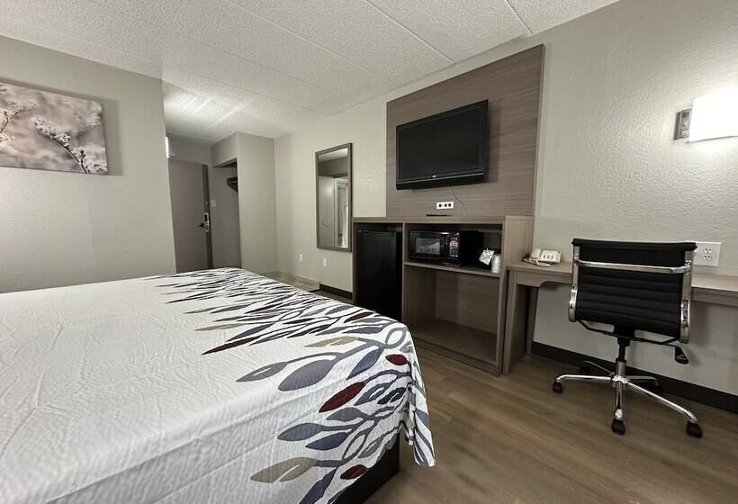 Szálloda Hometowne Studios By Red Roof Richmond, Va   W Broad St