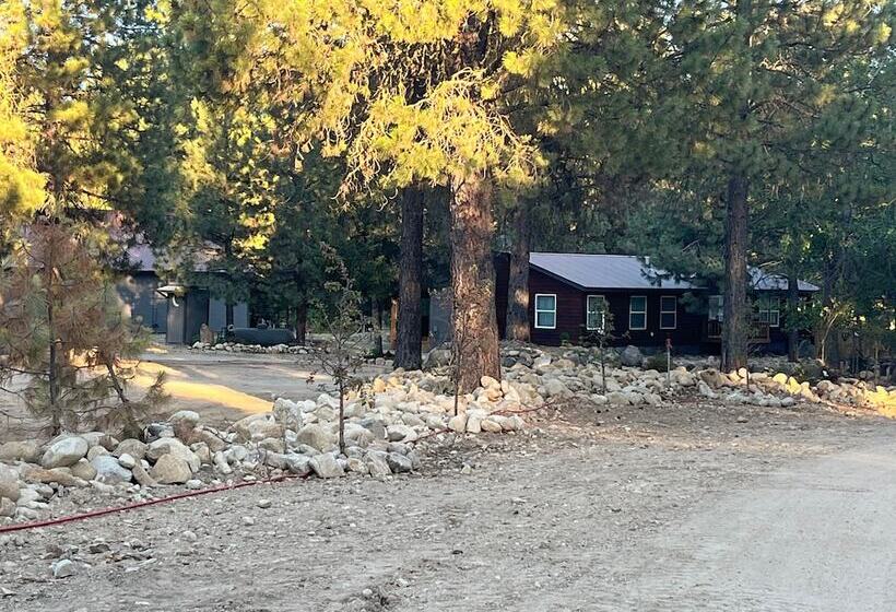 فندق ريفى Majestic Mountain Ranch