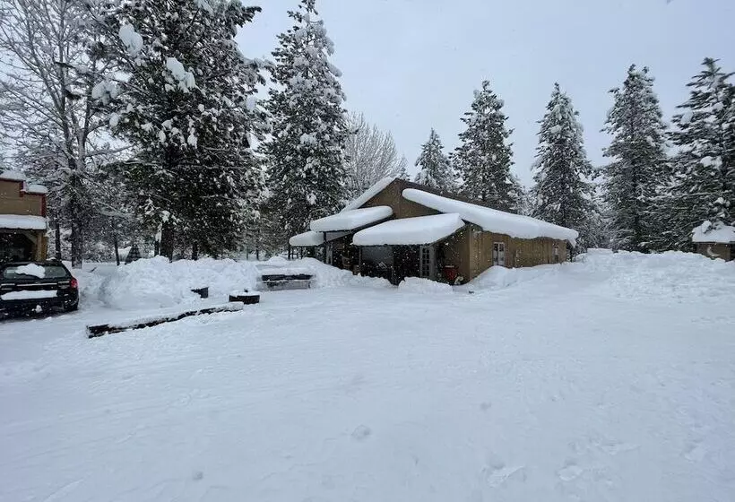 田舎風ホテル Majestic Mountain Ranch