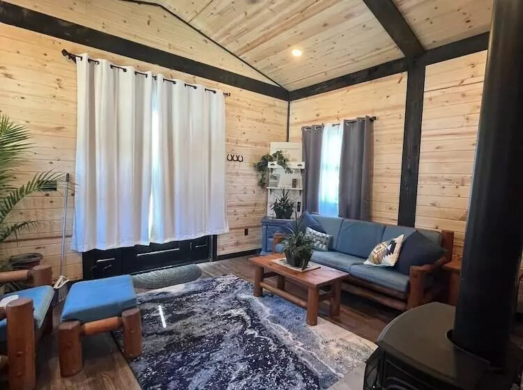 田舎風ホテル Majestic Mountain Ranch