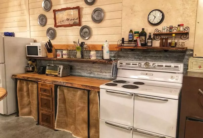 田舎風ホテル Majestic Mountain Ranch