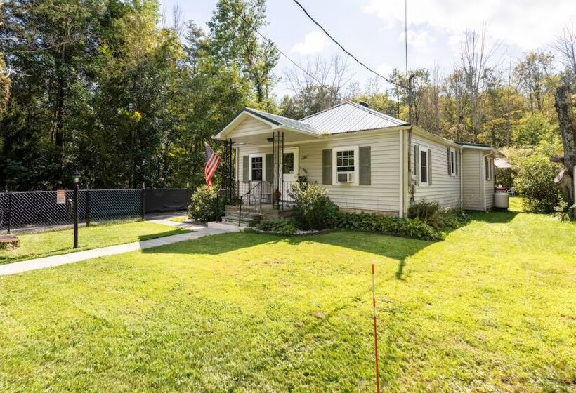 乡村酒店 The Artist Studio Loft Inc