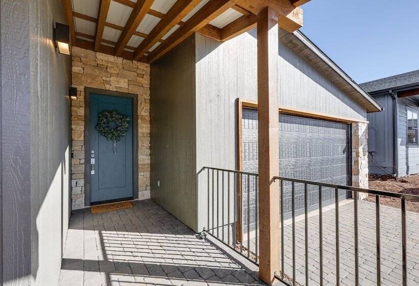 Idyllic Flagstaff Home W/ Grill: 3 Mi To Downtown!