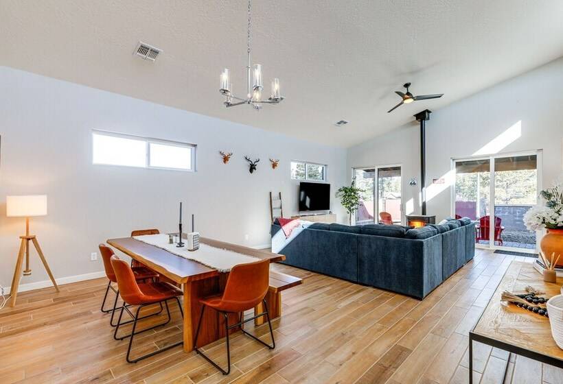 Idyllic Flagstaff Home W/ Grill: 3 Mi To Downtown!