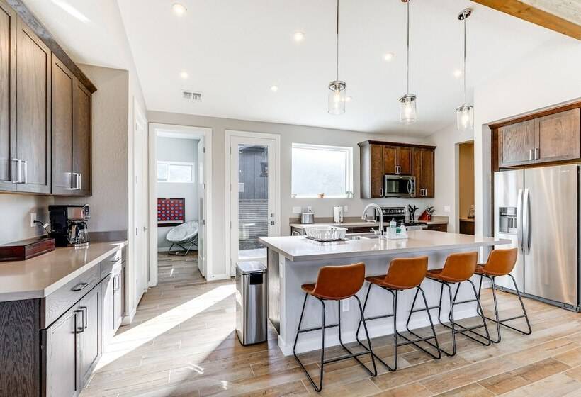 Idyllic Flagstaff Home W/ Grill: 3 Mi To Downtown!