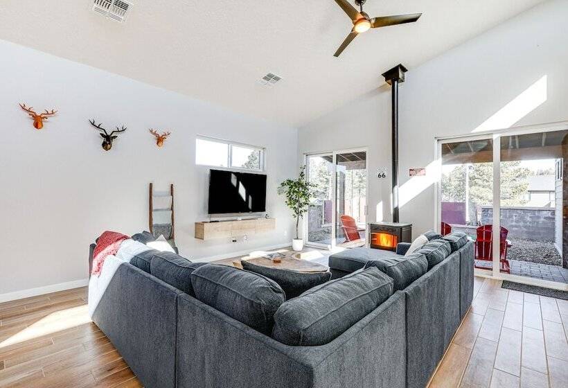 Idyllic Flagstaff Home W/ Grill: 3 Mi To Downtown!