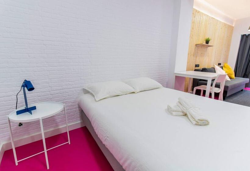 Koala Hostel Mercado