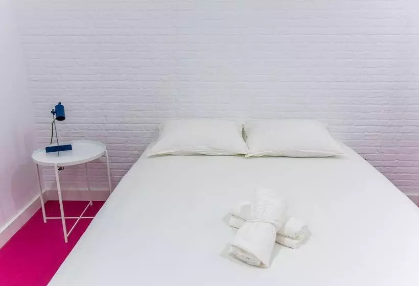 Koala Hostel Mercado