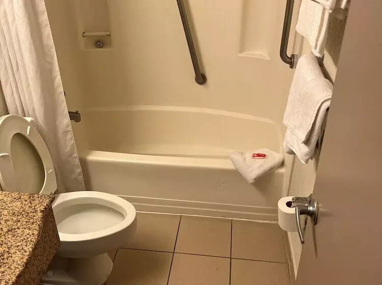 Motelli Red Carpet Inn