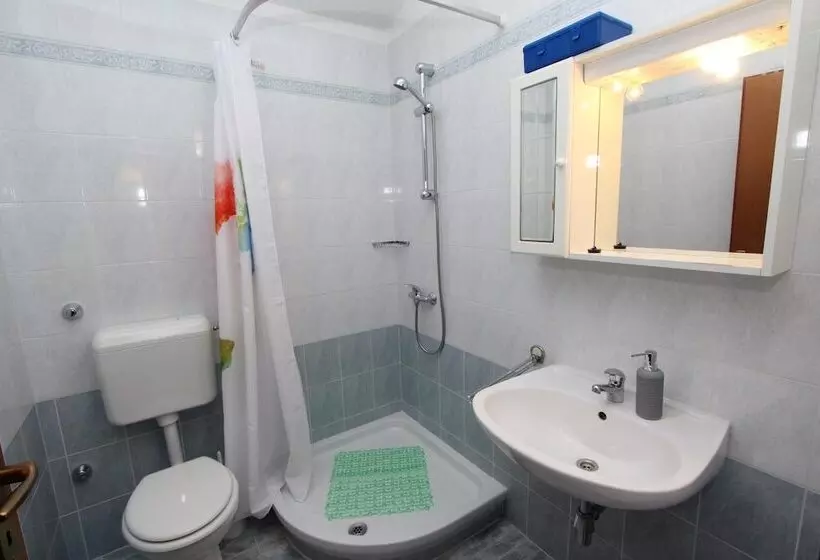 Majatalo Apartments And Rooms Dino