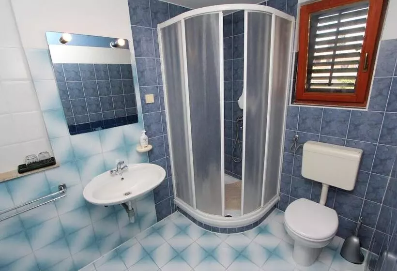 Majatalo Apartments And Rooms Dino