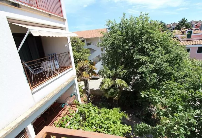 Majatalo Apartments And Rooms Dino