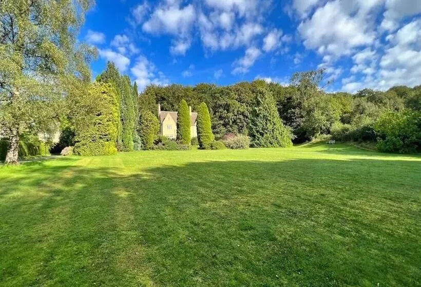 Majatalo Maryhill House
