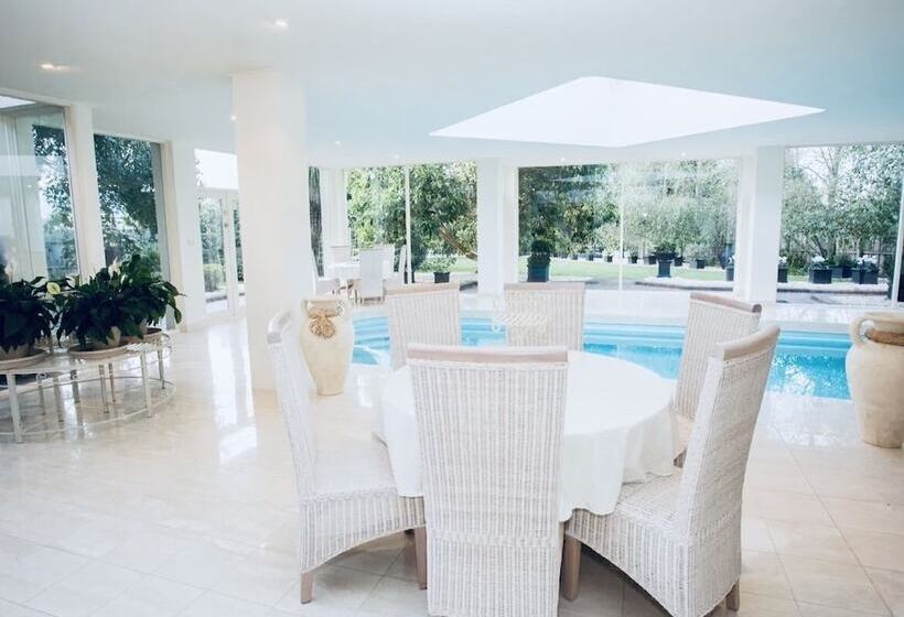 بنسيون Sarovar Holidays