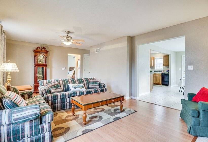 Furnished Deck: Pet Friendly Home In Warsaw