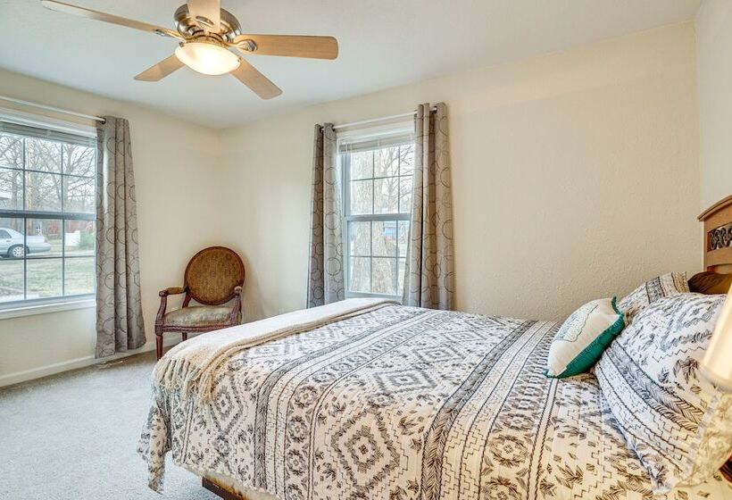 Furnished Deck: Pet Friendly Home In Warsaw