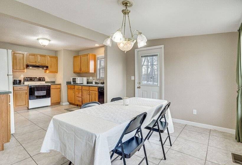 Furnished Deck: Pet Friendly Home In Warsaw