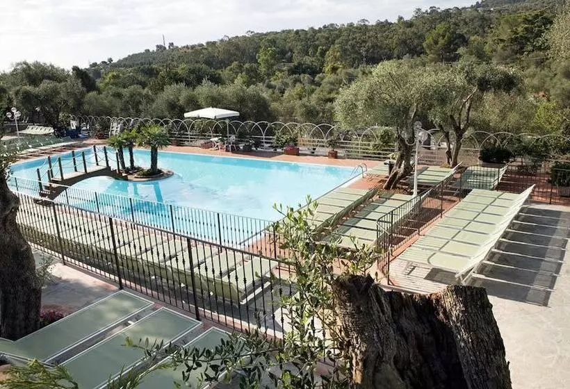 Lomakeskus Villaggio Edy