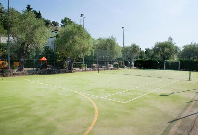 Lomakeskus Villaggio Edy