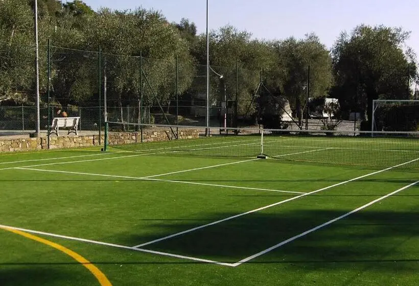 Lomakeskus Villaggio Edy