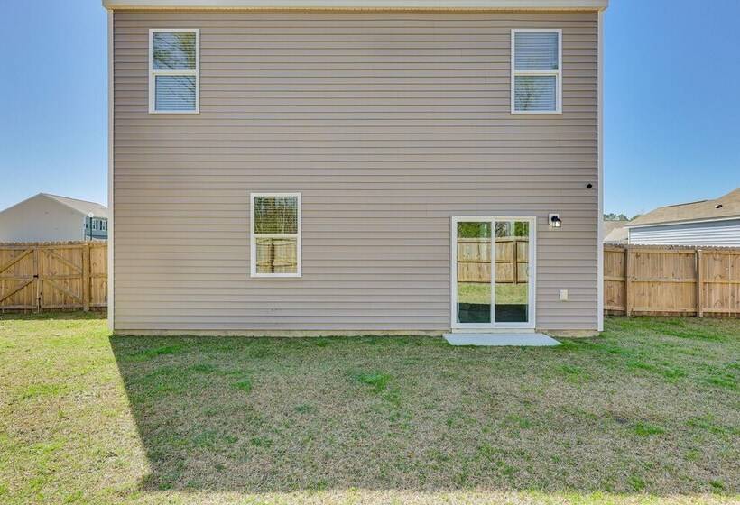 Spacious Wilmington Family Home ~ 9 Mi To Beach!