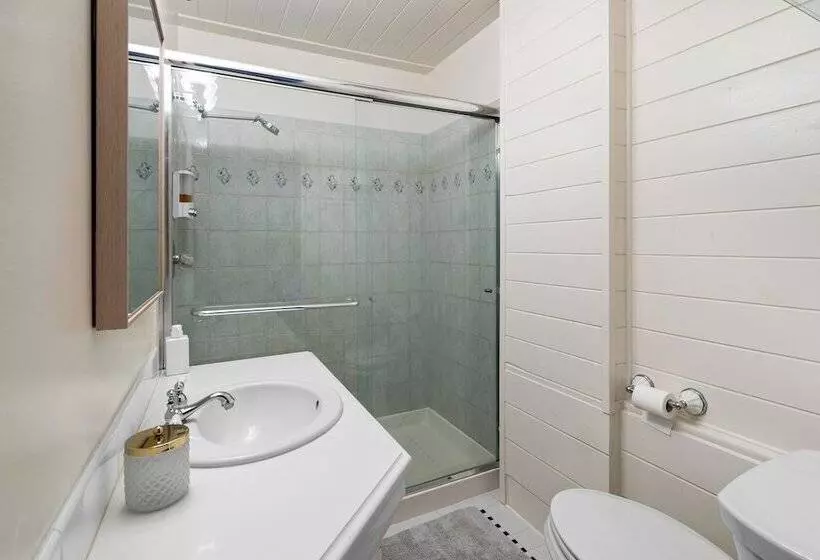 The Orth House Inn By Remotion