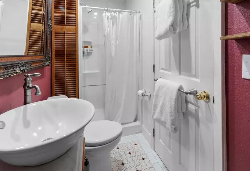 The Orth House Inn By Remotion