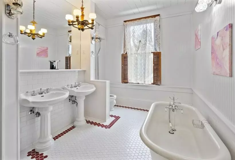 The Orth House Inn By Remotion