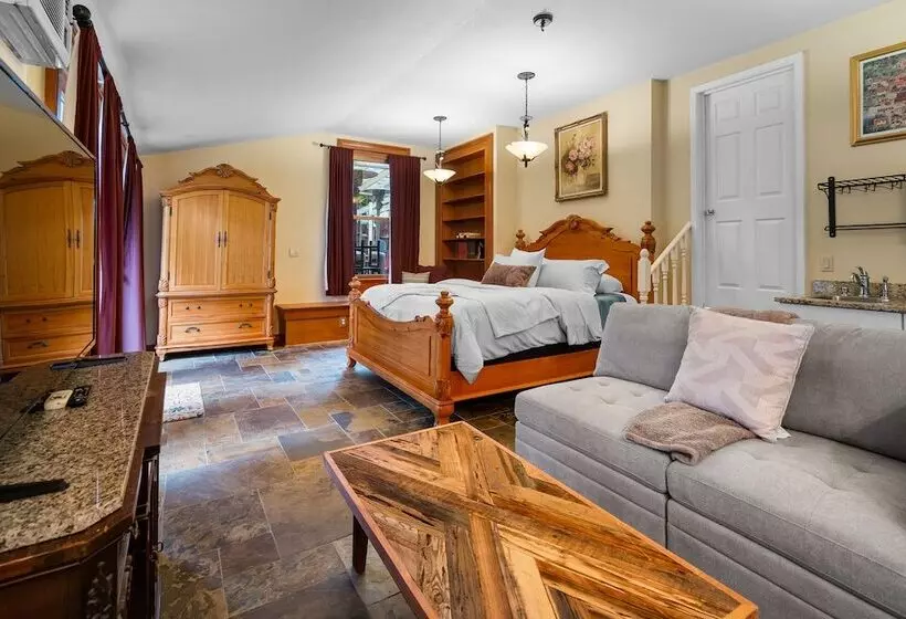 The Orth House Inn By Remotion