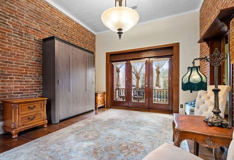 The Orth House Inn By Remotion