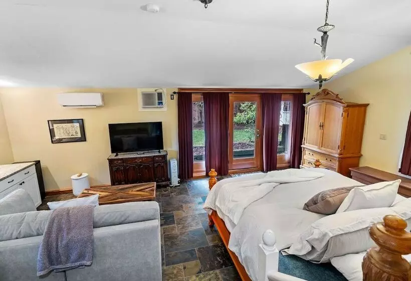 The Orth House Inn By Remotion