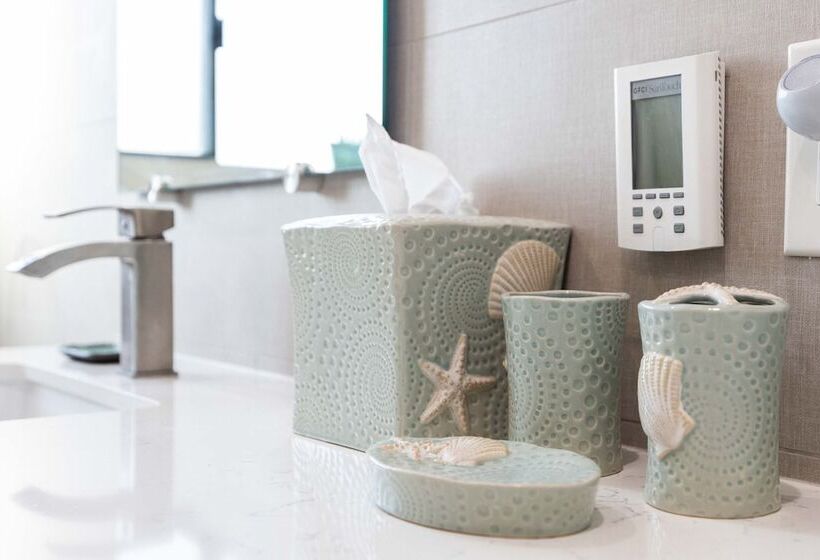 Wellesley By Avantstay 2 Miles To Beach