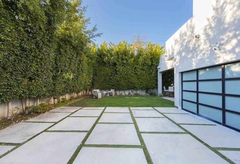 Wellesley By Avantstay 2 Miles To Beach