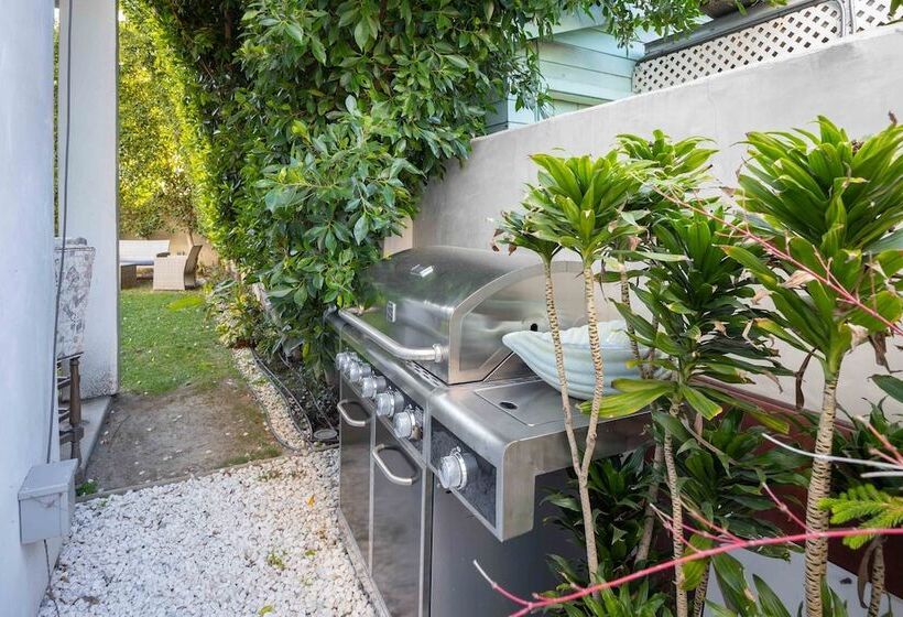 Wellesley By Avantstay 2 Miles To Beach