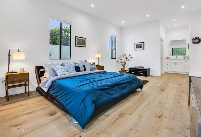 Wellesley By Avantstay 2 Miles To Beach