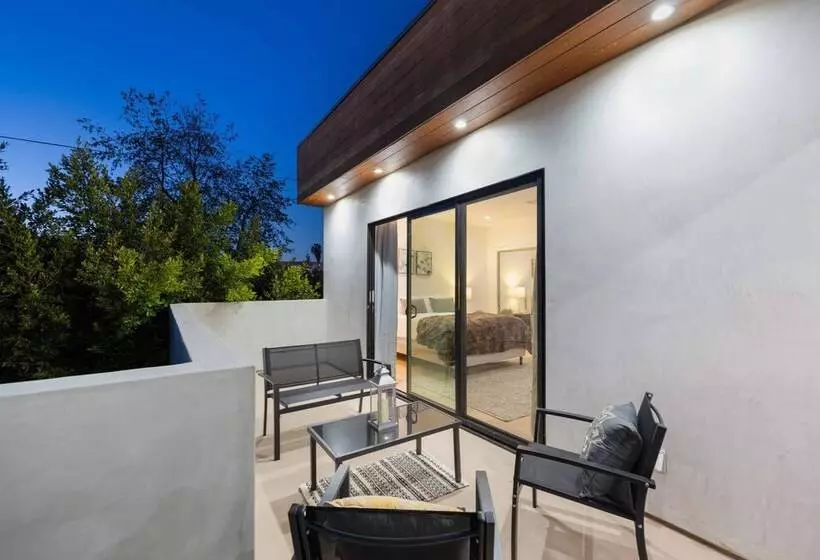 Wellesley By Avantstay 2 Miles To Beach