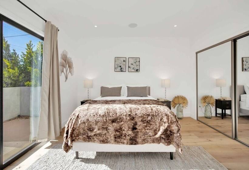 Wellesley By Avantstay 2 Miles To Beach