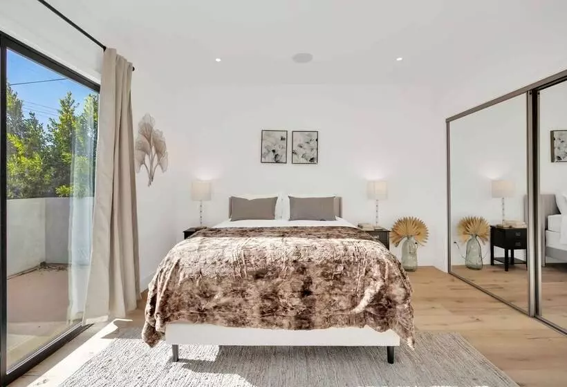 Wellesley By Avantstay 2 Miles To Beach